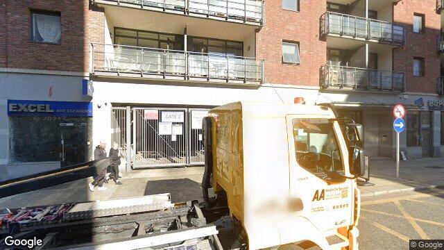 Street view of 86 Spencer House, Custom House Square, Ifsc