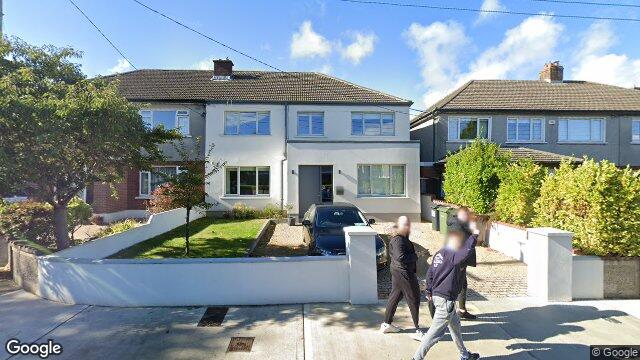 Street view of 33 Leopardstown Park, Dublin