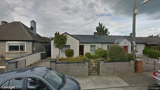 Street view of 18 Stradbrook Park, Blackrock, Dublin