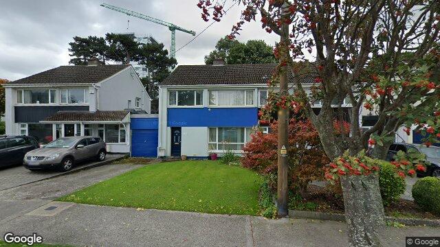 Street view of 124 Lakelands Close, Blackrock, Dublin