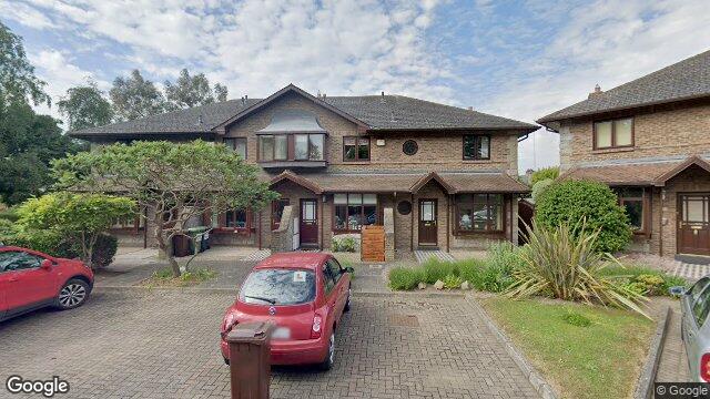 Street view of 27 Stradbrook Lawn, Blackrock