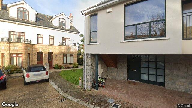 Street view of Sandycove Road, Sandycove