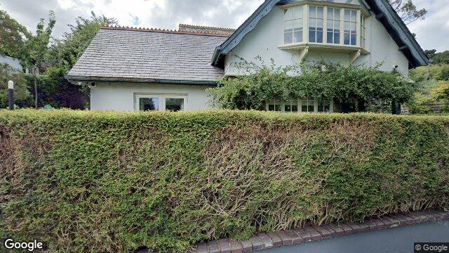 Street view of Marino Avenue West, Killiney