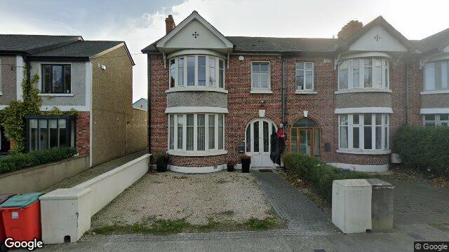 Street view of 28 Beach Road, Sandymount