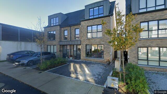 Street view of 8 Carraig Bui, Baile Átha Cliath