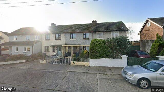 Street view of 83 Mackintosh Park, Pottery Road, Dun Laoire