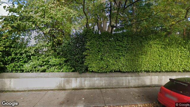 Street view of Avoca Avenue, Blackrock