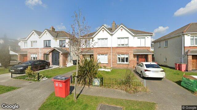 Street view of 21 Finnswood, Lucan