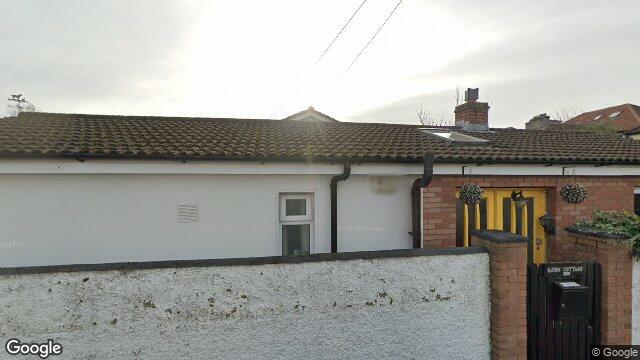 Street view of 2 Albert Close, Dublin