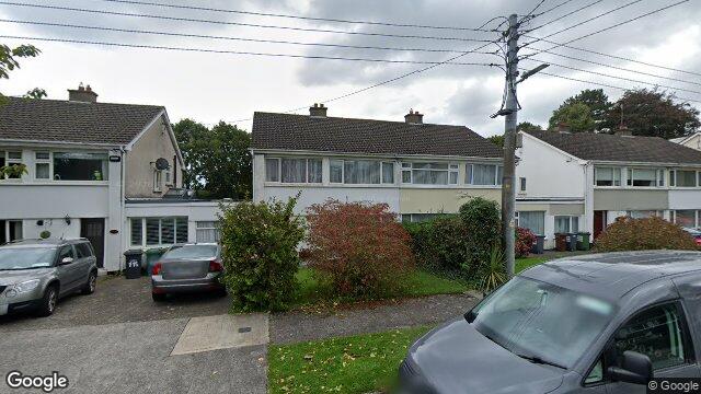 Street view of 117 Lakelands Close, Stillorgan, Dublin