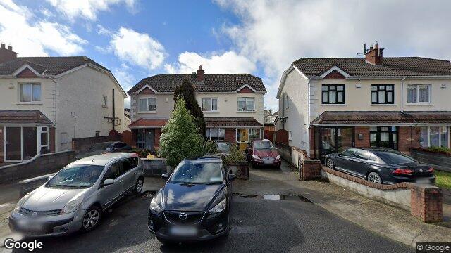 Street view of 10 Earlsfort Gardens, Lucan