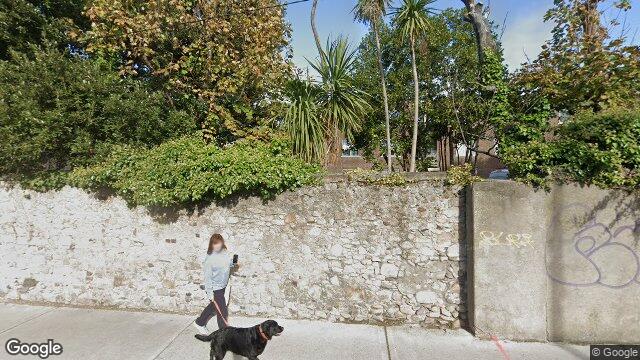Street view of Apt 20 Maretimo House, Newtown Avenue, Blackrock