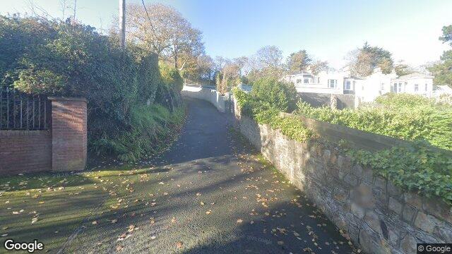 Street view of Saintbury Avenue, Killiney