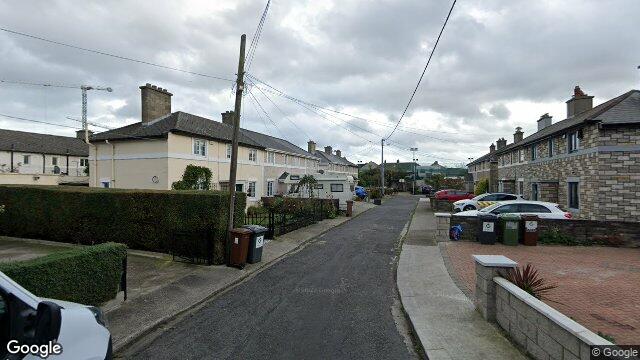 Street View near Strangford Gardens, Dublin