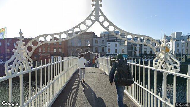Street view of 28 Ha'penny Bridge, Dublin 1