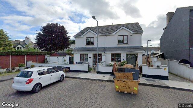 Street view of 33 Pine Road, Dublin 4