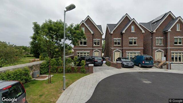 Street view of 10 Kensington Manor, Dun Laoghaire