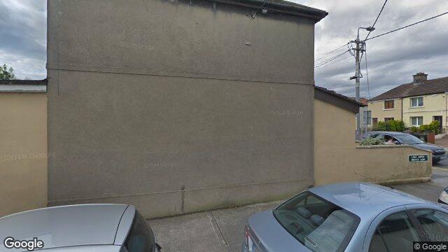 Street view of 1smyths Gardens, York Road, Dun Loaghaire