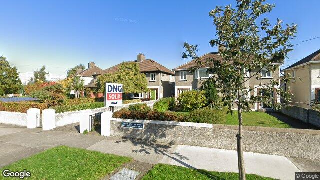 Street view of 25 Seafield Road, Blackrock