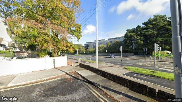 Street view of Roebuck Avenue, Belfield
