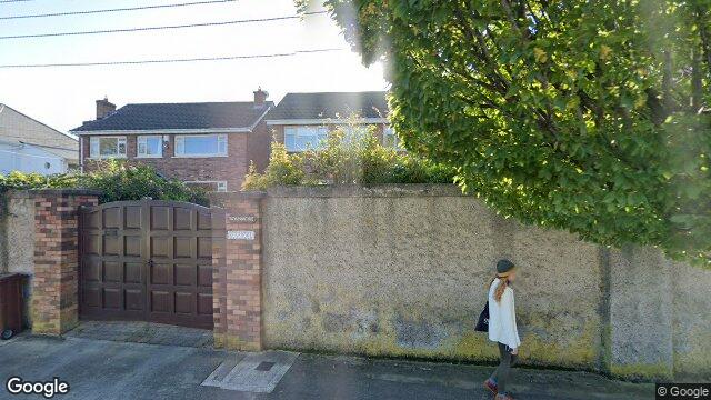 Street view of Wynberg Park, Blackrock