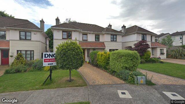 Street view of 10 Stradbrook Hall, Blackrock