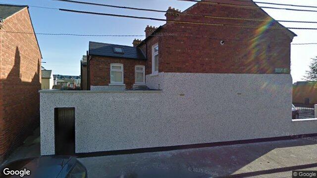 Street view of 28 South Lotts Road, Dublin 4
