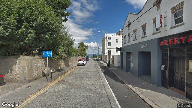 Street view of Clifton Avenue, Monkstown