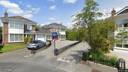Street view of 4 Avoca Park
