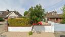 Street view of 13 Oaktree Road