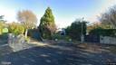 Street view of 22 Killiney Heath